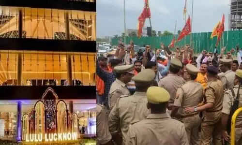 Protest in front of Lulu Mall; Hindu Mahasabha officials in custody