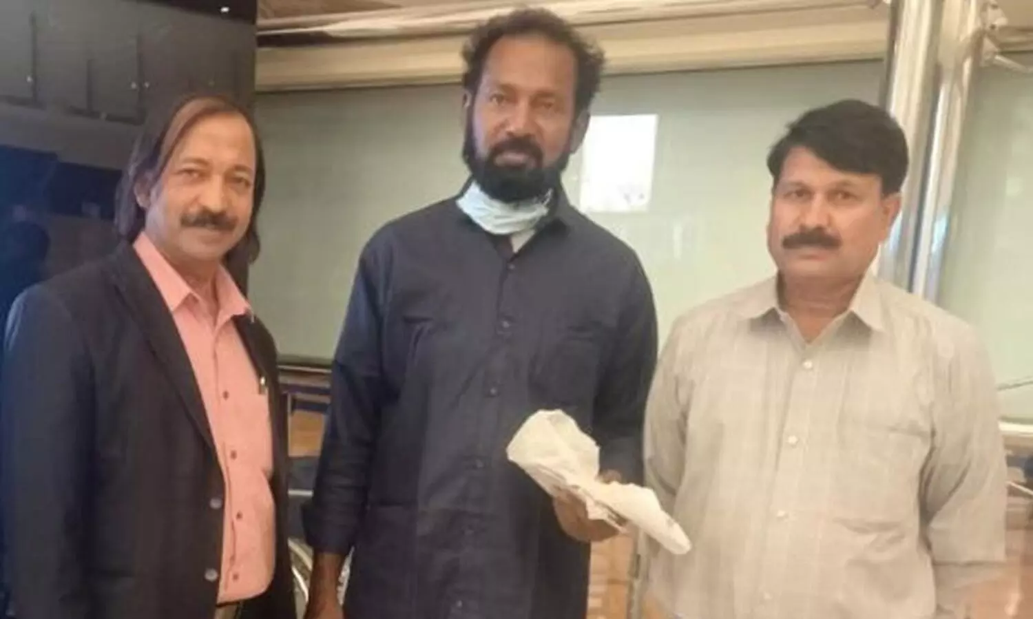 ഉമ്മയുടെ കണ്ണീരുറഞ്ഞ കാത്തിരിപ്പിന് അറുതി; ശരീഫ് ചാരത്തണഞ്ഞു