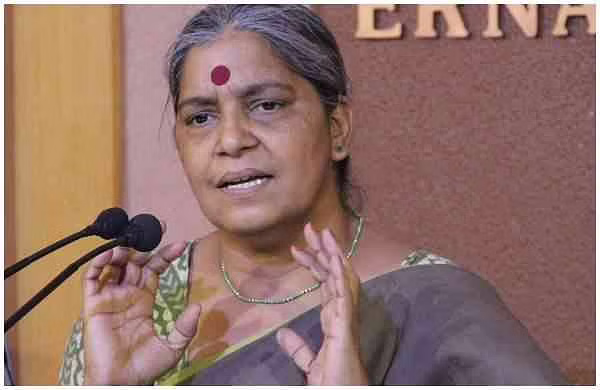 പ്രകാശ് ബാബുവില്ല, സി.പി.ഐ ദേശീയ സെക്രട്ടേറിയേറ്റിലേക്ക് കേരള ഘടകം നിർദേശിച്ചത് ആനി രാജയെ