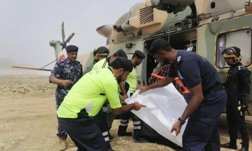 സലാല അപകടം: ഒരാളുടെ മൃതദേഹം കൂടി കണ്ടെത്തി സലാല അപകടം: ഒരാളുടെ മൃതദേഹം കൂടി കണ്ടെത്തി