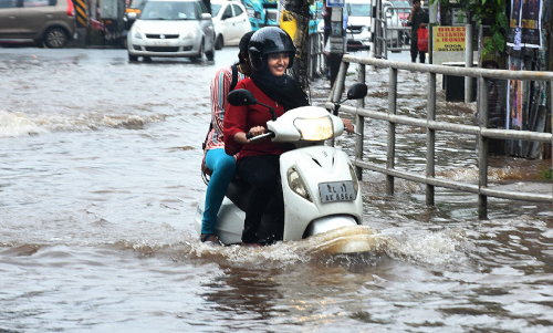 അഴകേറിയ കോഴിക്കോട് അഴുക്കേറിയ നഗരമായി