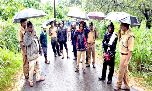 ആറളം ഫാമിൽ വട്ടമിടുന്നത് 30 കാട്ടാനകൾ