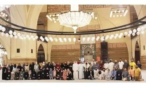 ഗ്രാൻഡ് മോസ്ക്കിന്റെ ചരിത്രമറിഞ്ഞ് സന്ദർശകർ