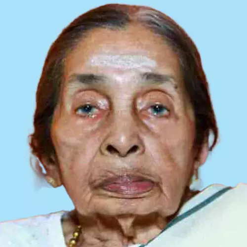 ചി​ന്നു​ക്കു​ട്ടി അ​മ്മ