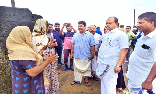 കടൽക്ഷോഭം: ശാശ്വതപരിഹാരം പരിഗണനയിലെന്ന് മന്ത്രി