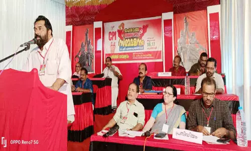 മതേതര ഐക്യനിര ശക്തിപ്പെടുത്തണം