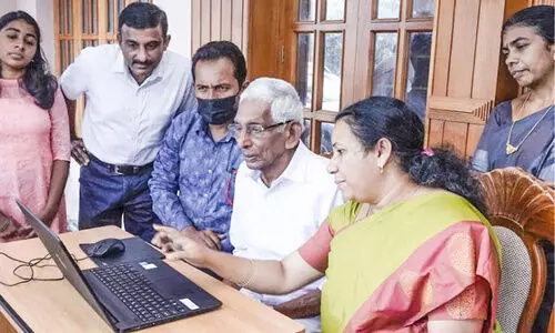 റവന്യൂ സാക്ഷരത കൈവരിക്കാൻ ജില്ല ഒരുങ്ങുന്നു റവന്യൂ സാക്ഷരത കൈവരിക്കാൻ ജില്ല ഒരുങ്ങുന്നു