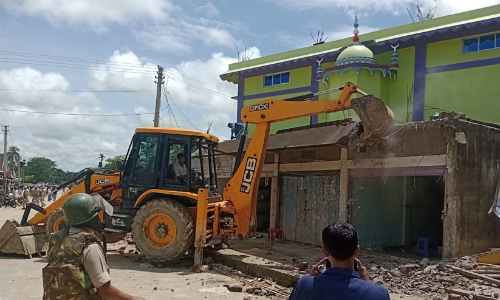 അസമി​ലെ കരിംഗഞ്ചിൽ ഒഴിപ്പിക്കൽ തുടരുന്നു; രണ്ട് ദിവസത്തിനിടെ തകർത്തത് 161 കെട്ടിടങ്ങൾ