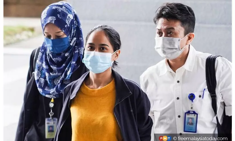 കോമഡി ഷോയിൽ ഇസ്ലാം നിന്ദ; സ്റ്റാൻഡ് അപ് കൊമേഡിയനായ യുവതി അറസ്റ്റിൽ കോമഡി ഷോയിൽ ഇസ്ലാം നിന്ദ; സ്റ്റാൻഡ് അപ് കൊമേഡിയനായ യുവതി അറസ്റ്റിൽ