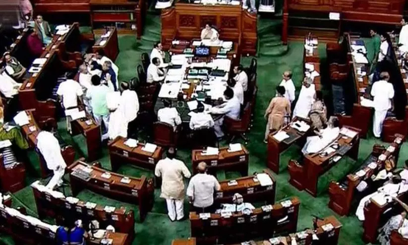 മത്സ്യബന്ധന സബ്സിഡി കുറക്കില്ലെന്ന് കേന്ദ്രം മത്സ്യബന്ധന സബ്സിഡി കുറക്കില്ലെന്ന് കേന്ദ്രം