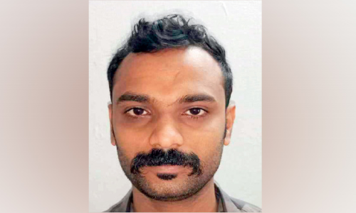 കണ്ണിൽ മുളകുപൊടിയെറിഞ്ഞ് 50 ലക്ഷം രൂപയുടെ കുഴൽപ്പണ കവർച്ച: മുഖ്യപ്രതി കീഴടങ്ങി