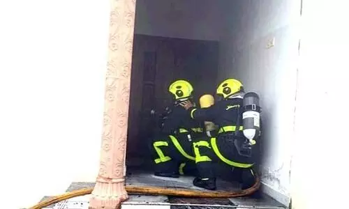 സു​ഹാ​റി​ൽ വീ​ടി​ന്​ തീ​പി​ടി​ച്ചു