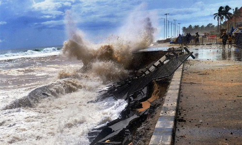 ശംഖുമുഖത്ത് ബലിതര്‍പ്പണം നിരോധിച്ചു