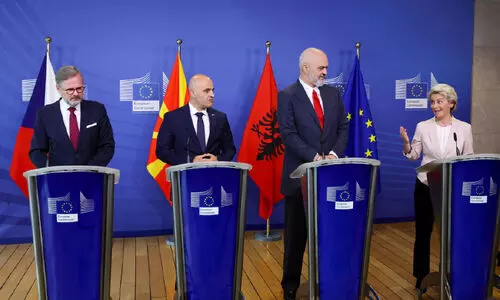 യൂറോപ്യൻ യൂനിയൻ പ്രവേശനം; ചർച്ച തുടങ്ങി മാസിഡോണിയയും അൽബേനിയയും