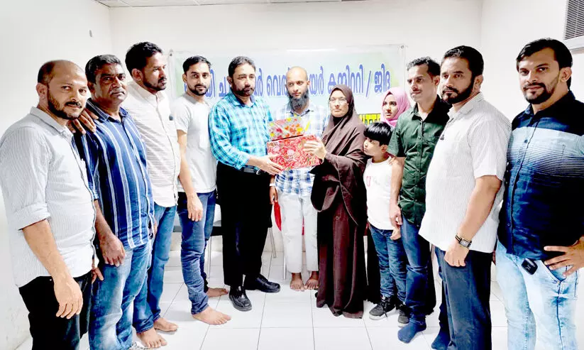 ഒതായി ചാത്തല്ലൂർ വെൽഫെയർ കമ്മിറ്റി ഹാജിമാർക്ക് സ്വീകരണം നൽകി ഒതായി ചാത്തല്ലൂർ വെൽഫെയർ കമ്മിറ്റി ഹാജിമാർക്ക് സ്വീകരണം നൽകി