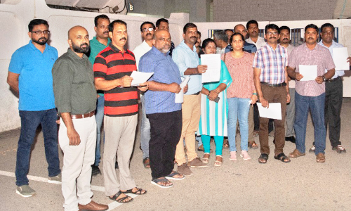 ഇ​ന്ത്യ​ൻ സ്കൂ​ൾ ബോ​ർ​ഡി​ൽ ആ​വ​ശ്യ​ത്തി​ന്​ പ്രാ​തി​നി​ധ്യ​മി​ല്ല ര​ക്ഷി​താ​ക്ക​ൾ പ്ര​തിഷേധത്തിന്