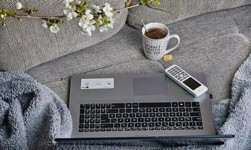 50 ശതമാനം ജീവനക്കാർക്ക് വരെ വർക്ക് ഫ്രം ഹോം ആകാം; ചട്ടങ്ങൾ പ്രഖ്യാപിച്ച് വാണിജ്യ മന്ത്രാലയം