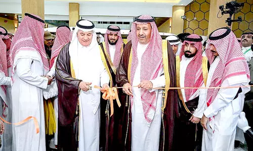 അ​ൽ​ബ​ഹ​യി​ൽ തേ​ൻ​ മേ​ള​ക്ക് തു​ട​ക്കം