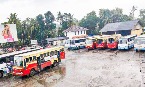 കെ.എസ്.ആർ.ടി.സി അടൂർ ഡിപ്പോ കട്ടപ്പുറത്ത്​