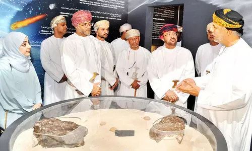 ഉ​ൽ​ക്ക​ശി​ല പ്ര​ദ​ർ​ശ​ന​ത്തി​ന്​ തു​ട​ക്കം