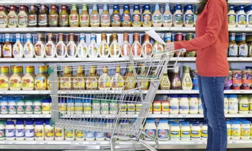 യു.എ.ഇയിൽ മുട്ട, പാൽ തുടങ്ങി 10 ഭക്ഷ്യവസ്തുക്കളുടെ വില കൂട്ടരുതെന്ന്​ മന്ത്രാലയം