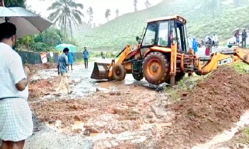 ചൂരൽമലയിലേക്കുള്ള പൊതുഗതാഗതം നിലച്ചു