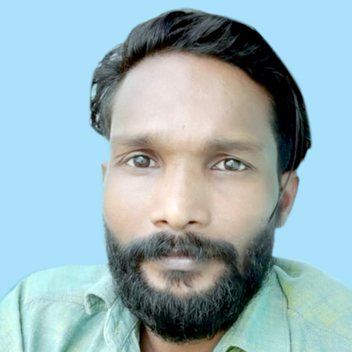 മി​നി ലോ​റി ബൈ​ക്കി​ലേ​ക്കു മ​റി​ഞ്ഞ് പ​രി​ക്കേ​റ്റ യു​വാ​വ് മ​രി​ച്ചു