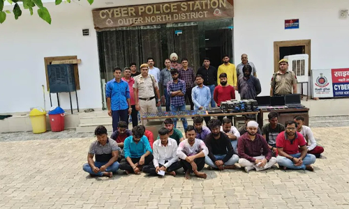 മോർഫ് ചെയ്ത ചിത്രങ്ങളയച്ച് ഭീഷണി; ചൈനീസ് ലോൺ ആപ്പിലൂടെ കോടികൾ തട്ടിയ റാക്കറ്റ് പിടിയിൽ