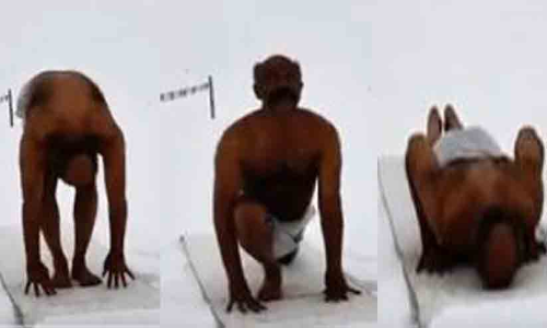 ലഡാക്കിലെ കൊടുംതണുപ്പിൽ ഷർട്ടില്ലാതെ സൈനികന്റെ സൂര്യനമസ്കാരം