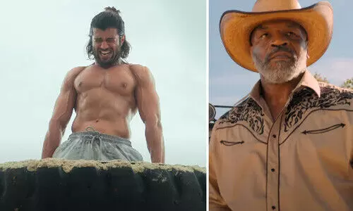 സാലാ ക്രോസ് ബ്രീഡ് വിജയ് ദേവരകൊണ്ടയുടെ ലൈഗർ ട്രെയിലർ റിലീസ് ചെയ്ത് ദുൽഖർ