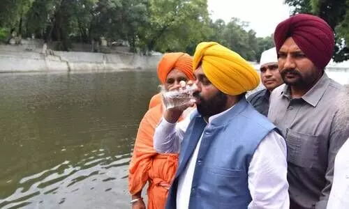 നദീജലം നേരിട്ട് കുടിച്ചത് വിനയായി; പഞ്ചാബ് മുഖ്യമന്ത്രി ഭഗവന്ത് മൻ ആശുപത്രിയിൽ