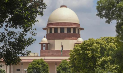 അവിവാഹിതയായ സ്ത്രീക്ക് അബോർഷൻ അവകാശം നിഷേധിക്കാനാവില്ലെന്ന് സുപ്രീംകോടതി