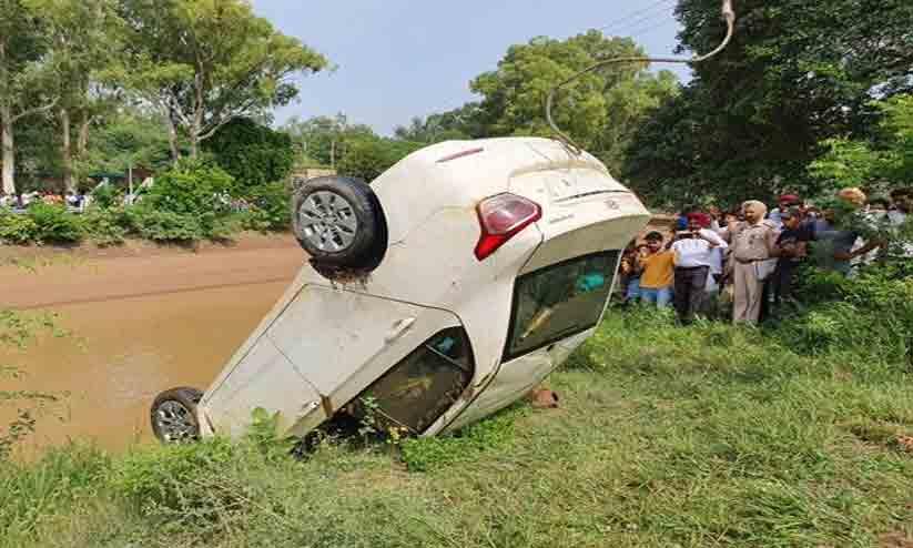 Bodies of 4 members of missing Faridkot family found in car from Sirhind canal Bodies of 4 members of missing Faridkot family found in car from Sirhind canal