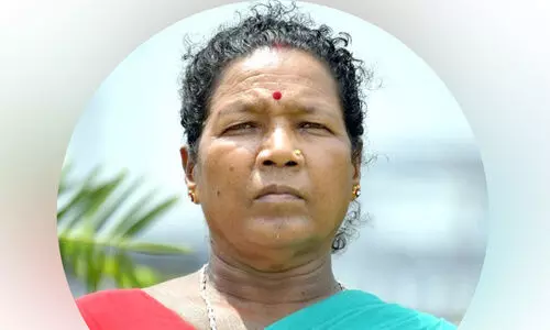 ആദിവാസികൾ ഏറ്റുചൊല്ലുന്നു സീതാ മുര്‍മുവിന്റെ സത്യപ്രതിജ്ഞ