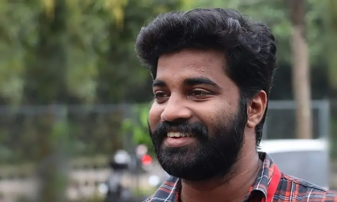 എസ്.എഫ്.ഐ സംസ്ഥാന സെക്രട്ടറി പി.എം ആർഷോക്ക് ഇടക്കാല ജാമ്യം