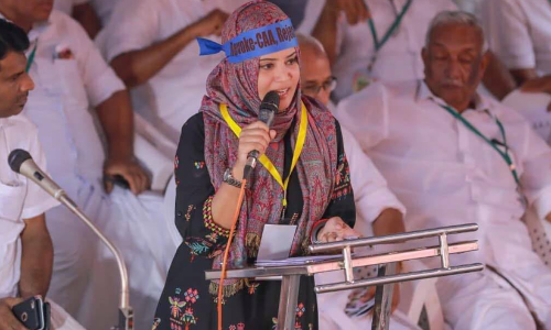 ആ അൽപ്പൻ ഇതിനപ്പുറവും ചെയ്യും; കെ.ടി ജലീലിനെതിരെ ഫാത്തിമ തഹിലിയ