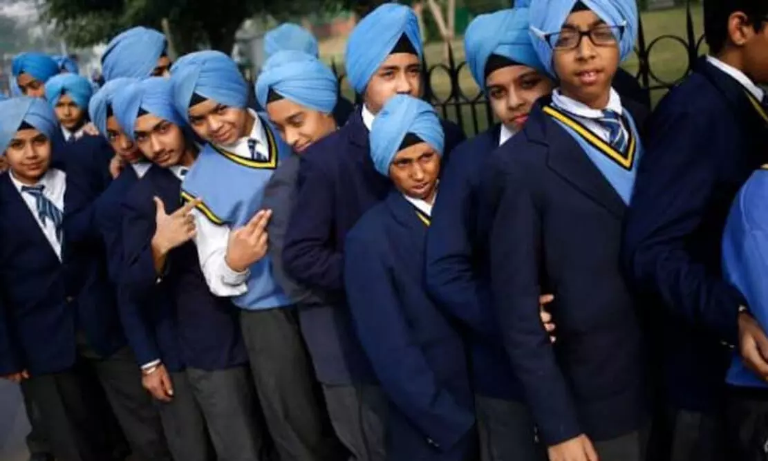 സിഖ് വിദ്യാർഥികളോട് തലപ്പാവും കൃപാണും ധരിക്കരുതെന്ന് യു.പിയിലെ സ്കൂൾ; പ്രതിഷേധം