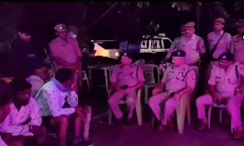 ഹാഥറസിൽ ട്രക്ക് ഇടിച്ച് ആറ് കൻവാർ ഭക്തർ മരിച്ചു