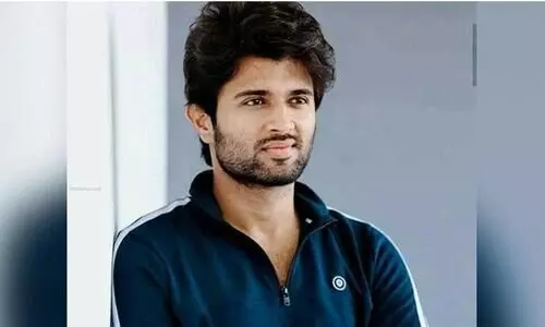 Vijay Deverakondas stylist Opens up About why actor wore chappals In Liger trailer launch Vijay Deverakondas stylist Opens up About why actor wore chappals In Liger trailer launch