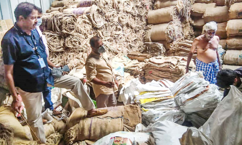 12 ചാക്ക് റേഷനരി പിടികൂടി; ലൈസൻസ് റദ്ദാക്കും