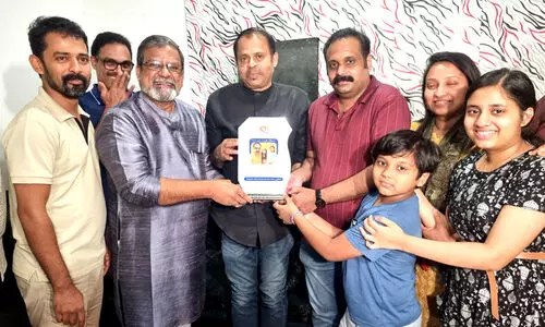 അനൂപ് മാത്യു മാവേലിക്കരക്കും കൂടുംബത്തിനും യാത്രയയപ്പ് നൽകി