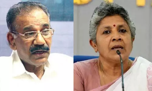 ak saseendran, Lathika Subhash