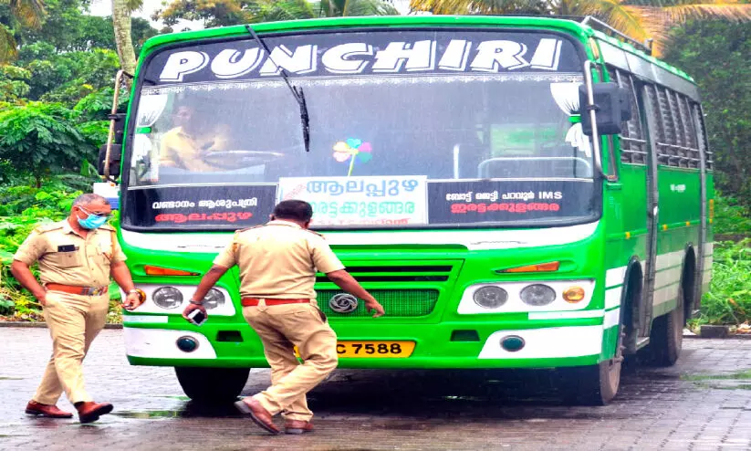 ഓപറേഷൻ സീവ്; വ്യാപക നിയമലംഘനം; 48 ബസുകൾക്ക് സ്റ്റോപ് മെമ്മോ ഓപറേഷൻ സീവ്; വ്യാപക നിയമലംഘനം; 48 ബസുകൾക്ക് സ്റ്റോപ് മെമ്മോ