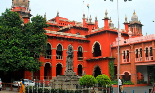 മക്കളെ സന്ദർശിക്കുന്ന മുൻ ജീവിതപങ്കാളിയെ അതിഥിയായി പരിഗണിക്കണം