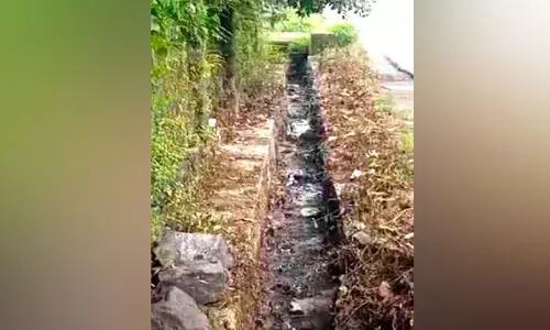 പെരിയാറിലേക്കുള്ള കാനയിൽ ശൗചാലയ മാലിന്യം തള്ളി