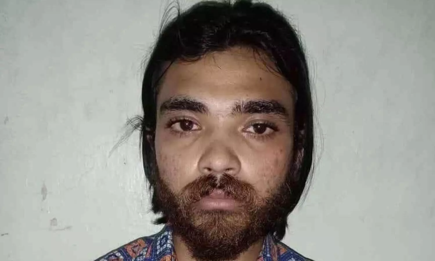 ഓൺലൈനിൽ പ്രണയിനിയുടെ നഗ്ന ദൃശ്യങ്ങൾ പ്രചരിപ്പിച്ച പ്രവാസി പിടിയിൽ