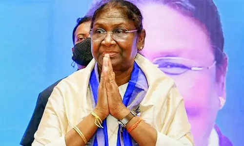 മാസം അഞ്ച് ലക്ഷം ശമ്പളം, 10 കോടിയുടെ കാർ, ബോയിങ് 777 വിമാനം; അറിയാം രാഷ്ട്രപതിയുടെ ശമ്പളവും ആനുകൂല്യങ്ങളും