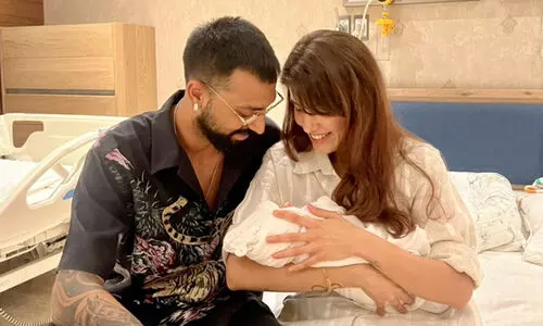 ക്രുനാൽ പാണ്ഡ്യക്കും ഭാര്യ പാങ്കുരിക്കും ആൺകുഞ്ഞ് പിറന്നു; സന്തോഷം പങ്കുവെച്ച് താരം