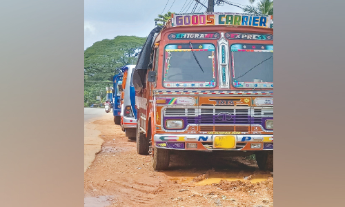 ലോറിപ്പെരുമയുടെ ഓർമയുമായി ഒരു ഗ്രാമം