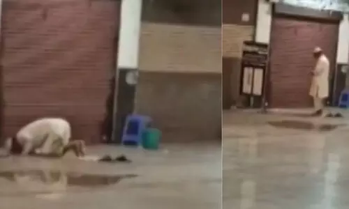 ലുലു മാളിന് പിന്നാലെ മീററ്റിലെ മാളിലും നമസ്കാര വിവാദം ലുലു മാളിന് പിന്നാലെ മീററ്റിലെ മാളിലും നമസ്കാര വിവാദം